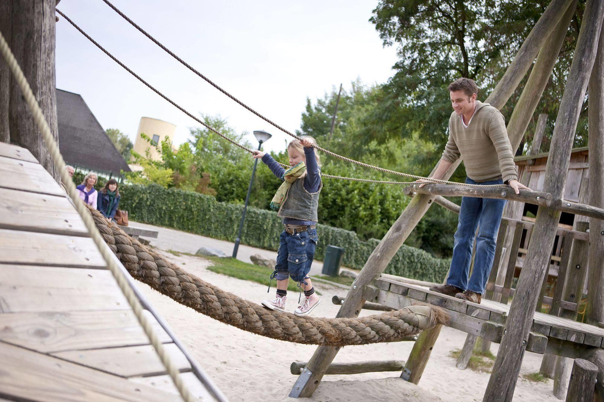 Center Parcs Limburgse Peel Limburg-Brabant Hotel America Exterior photo